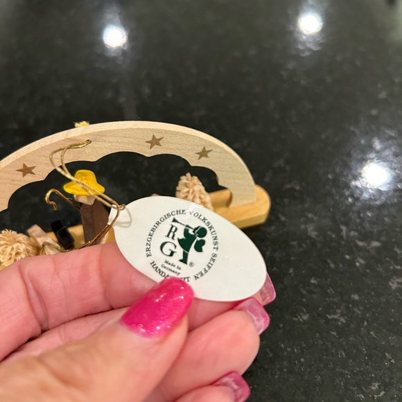 German Arch Xmas Shepherd Ornament - Picture 3 of 5